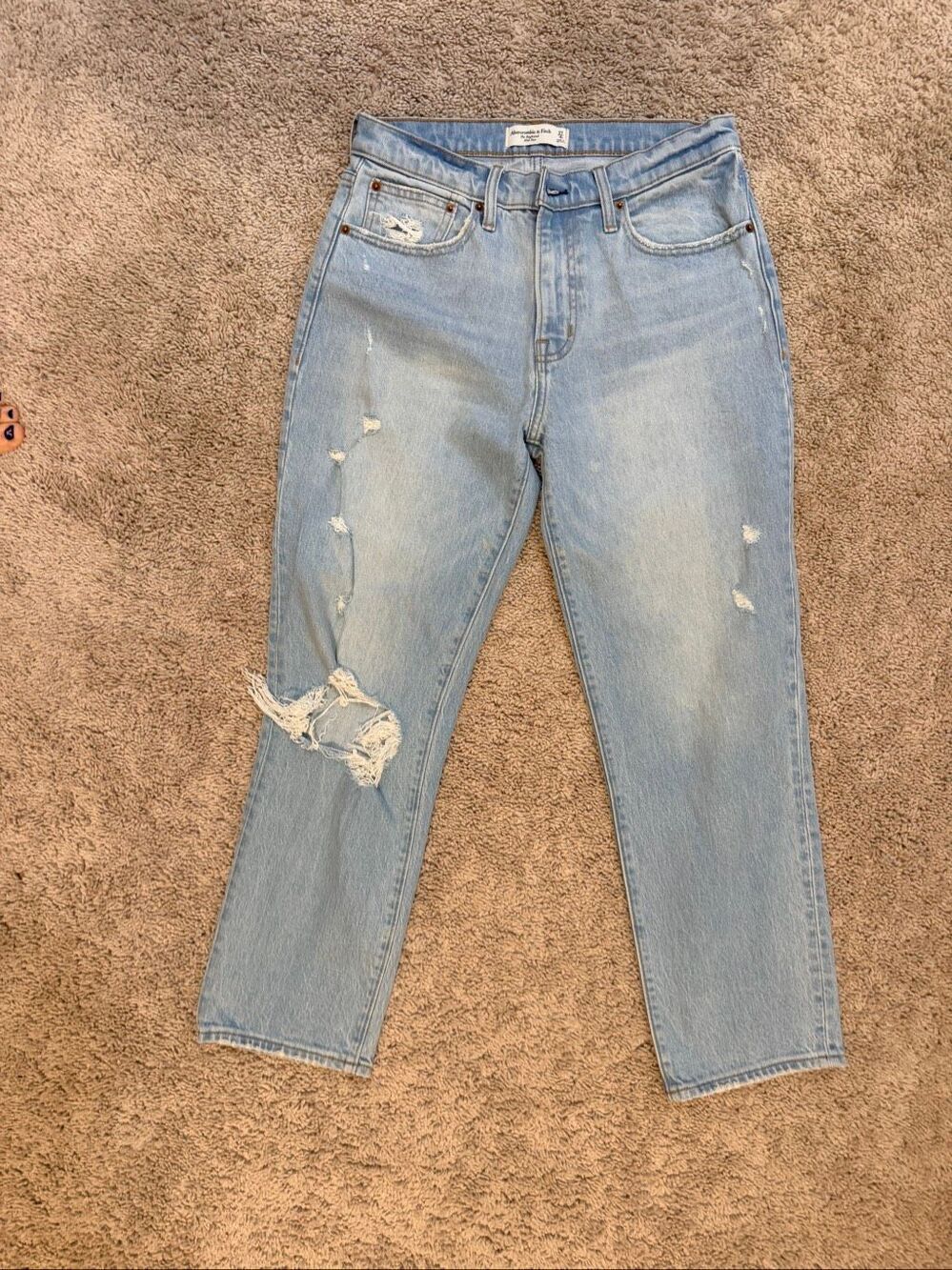 Abercrombie & Fitch The Boyfriend Mid Rise Medium Wash Denim Jeans Size 27/4R